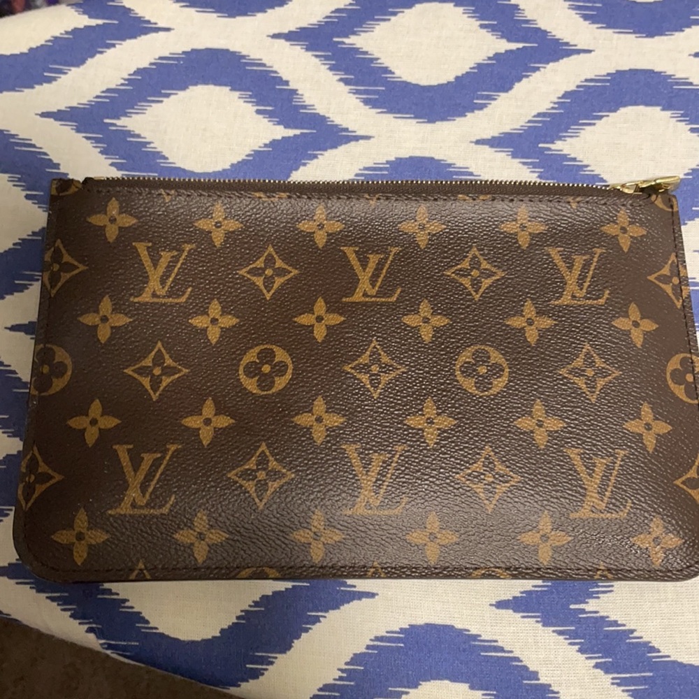 Authentic Louis Vuitton pouchette